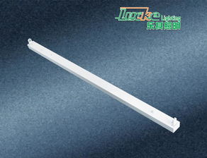 樂其照明佛山廠家 專業(yè)供應(yīng)工程帶罩熒光燈T5支架及LED支架，價(jià)格實(shí)惠，品質(zhì)保證